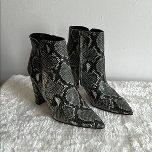 Sam Edelman Raelle Snakeskin Boots size 8